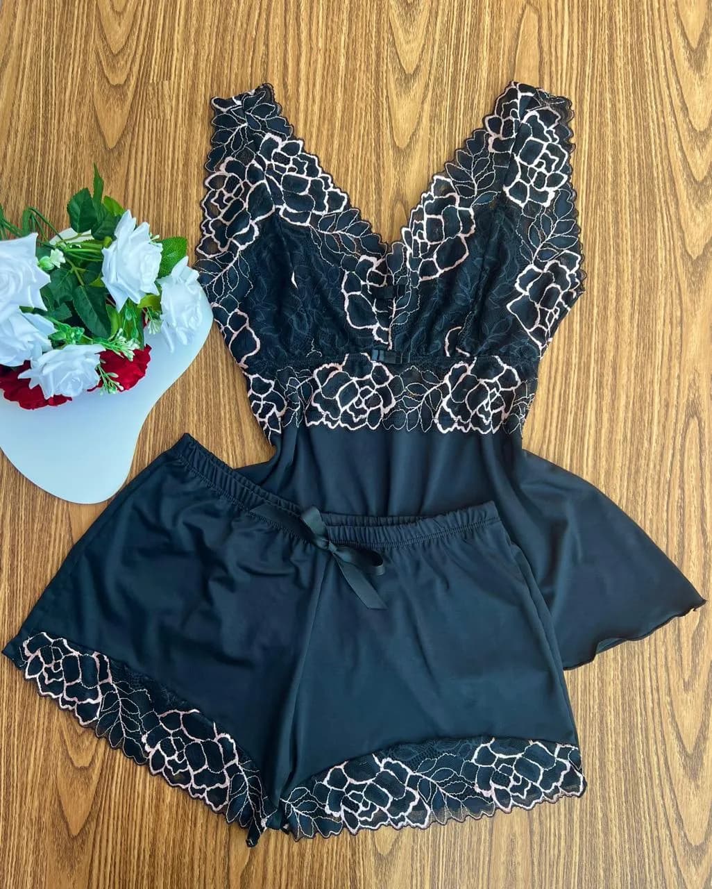 Baby Doll Tifany — Preto com Renda Branca