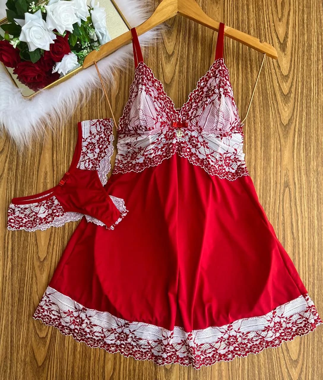 Camisola Vivian — Vermelho com Renda Branca