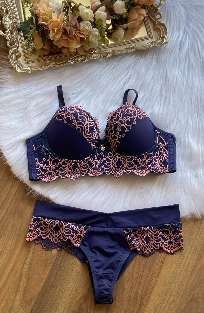 Conjunto Camila — Marinho com Renda Rosa
