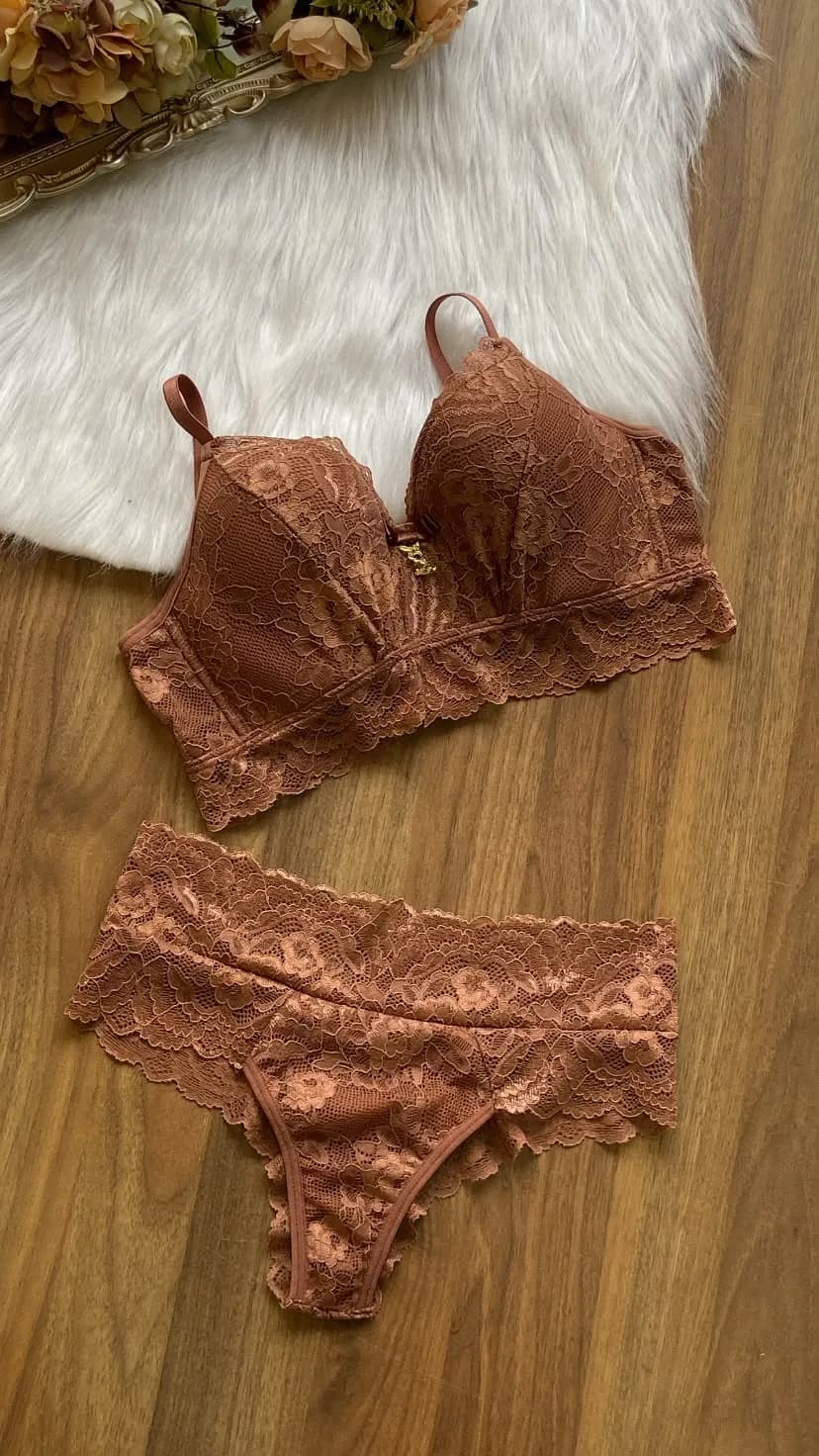 Conjunto Emily — Caramelo