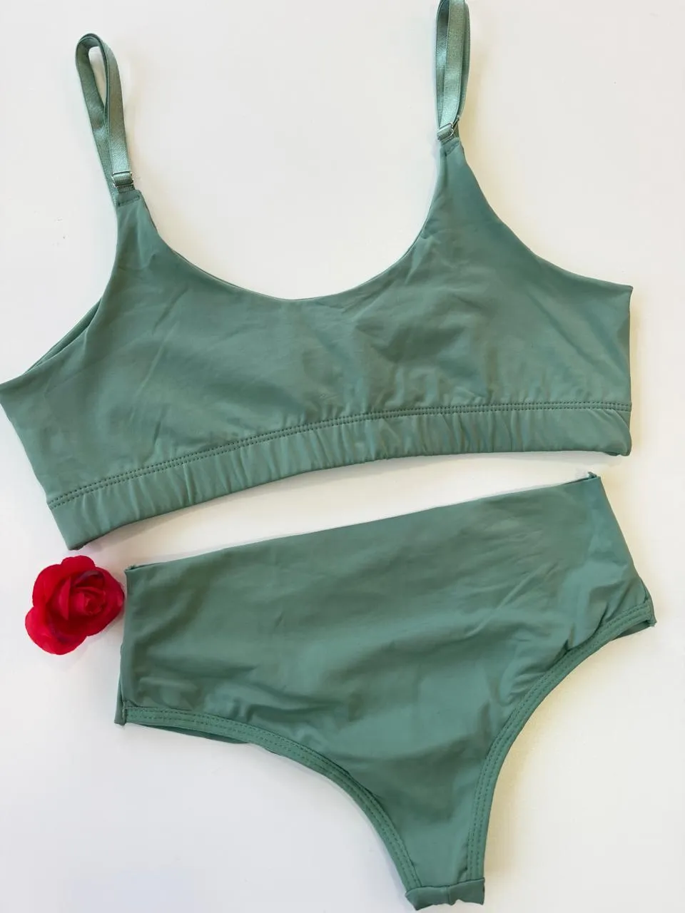 Conjunto Sem Bojo Reforçado — Verde Sálvia