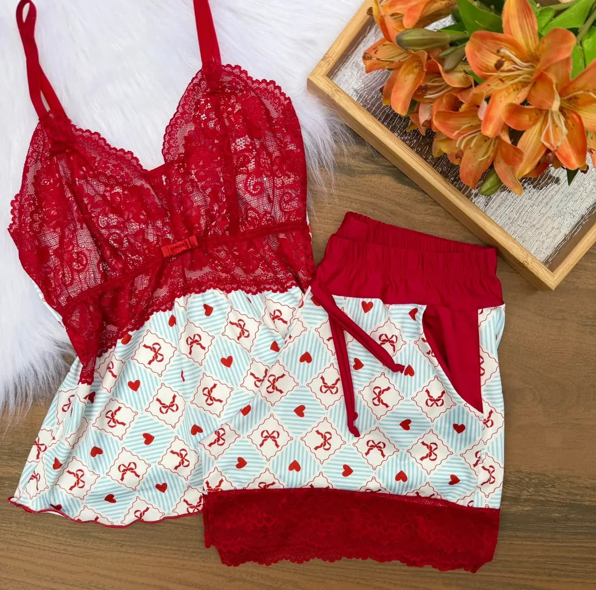 Baby Doll Bolsinho — Lacinho com Vermelho